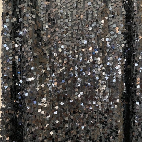 FOREVER 21 Long length black dress - Picture 3 of 3